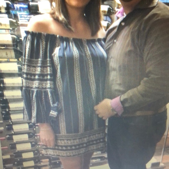 Dress - Picture 3 of 3